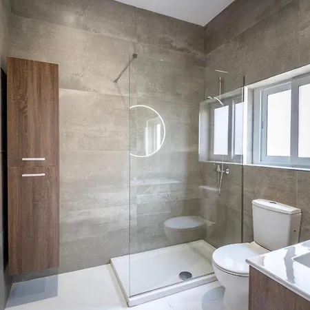 2 Bedroom In Gudja