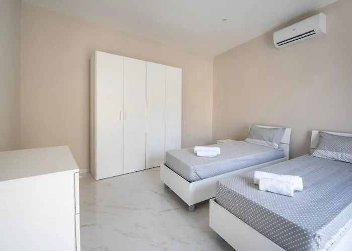 2 Bedroom In Διαμέρισμα *